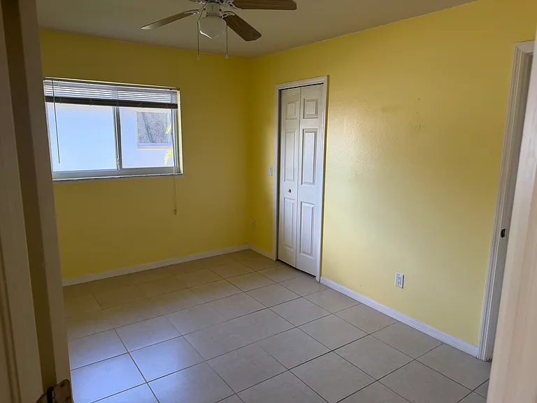 3721 SW Santa Barbara Pl #1 — Photo 8