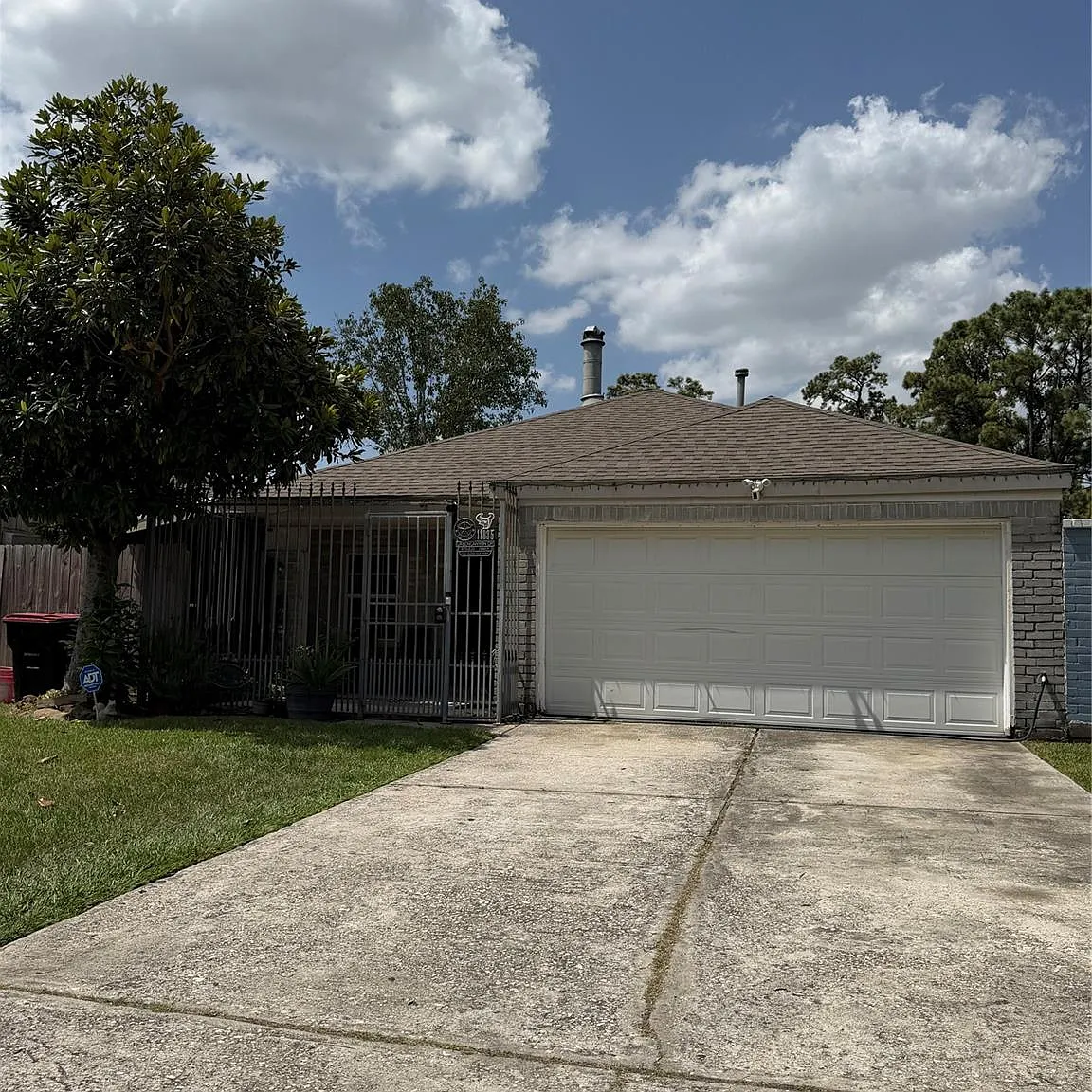 3 bed, 2.0 bath, 1194 sqft, $1,650 — Photo 1