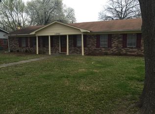 1282 Park Lane Dr, Greenville, MS 38703