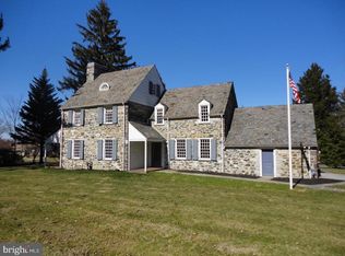 1012 Smallbrook Ln, York, PA 17403