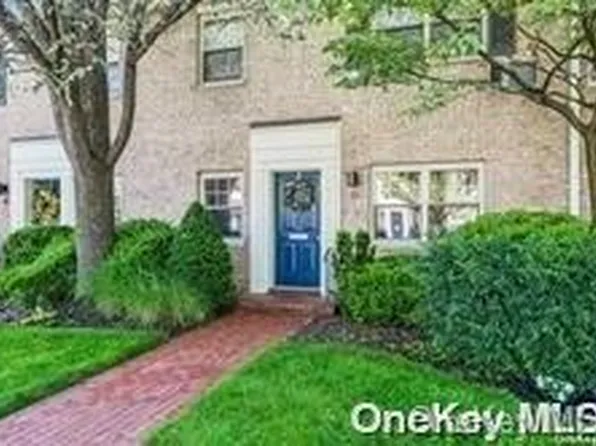 5 N Lewis Place #A, Rockville Centre, NY 11570