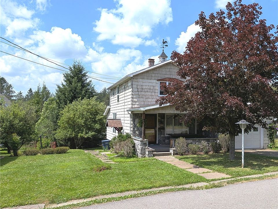 1st image of 207 Harrison St