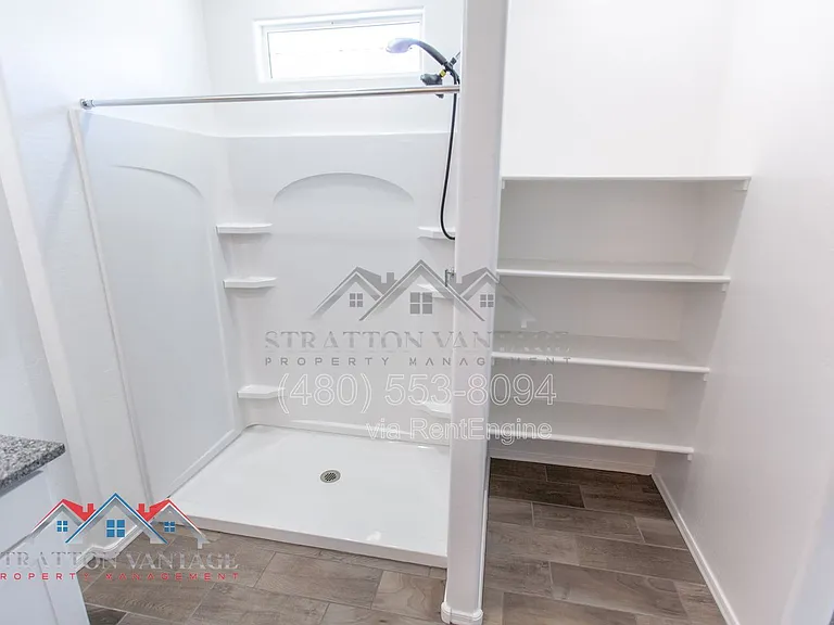 1330 W Hess Ave — Photo 33