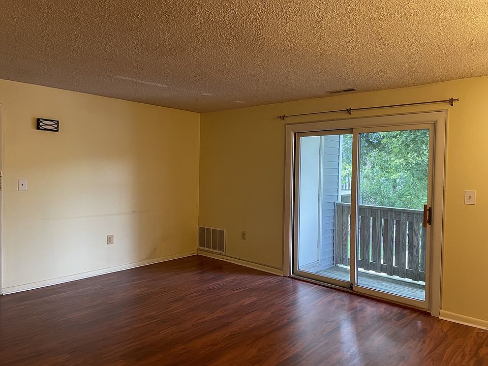 1st image of 1214 Ravens Crest Dr