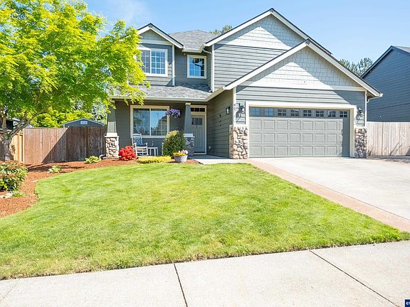2nd image of 867 Sunrise Dr