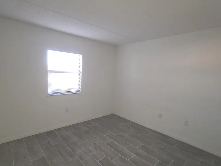 3131 S Ridgewood Ave #203 — Photo 16