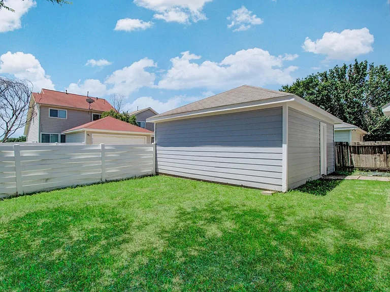 6117 Settlers Square Ln — Photo 43