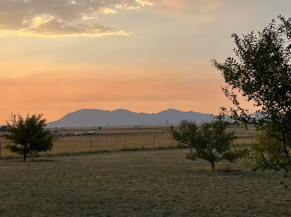 Tomasini Ct, Moriarty, NM 87035