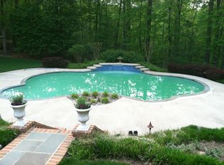 2864 Country Woods Ct, Finksburg, MD 21048