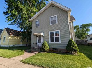 235 6th Ave N, Clinton, IA 52732