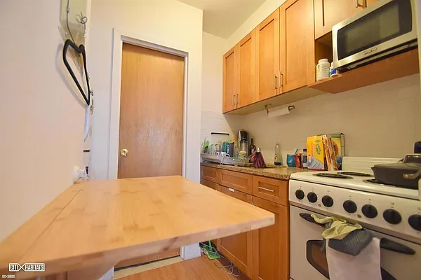 Rented by Corcoran | media 11