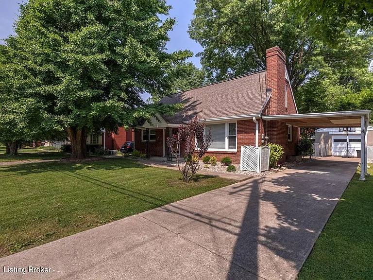 1625 Nightingale Rd — Photo 2