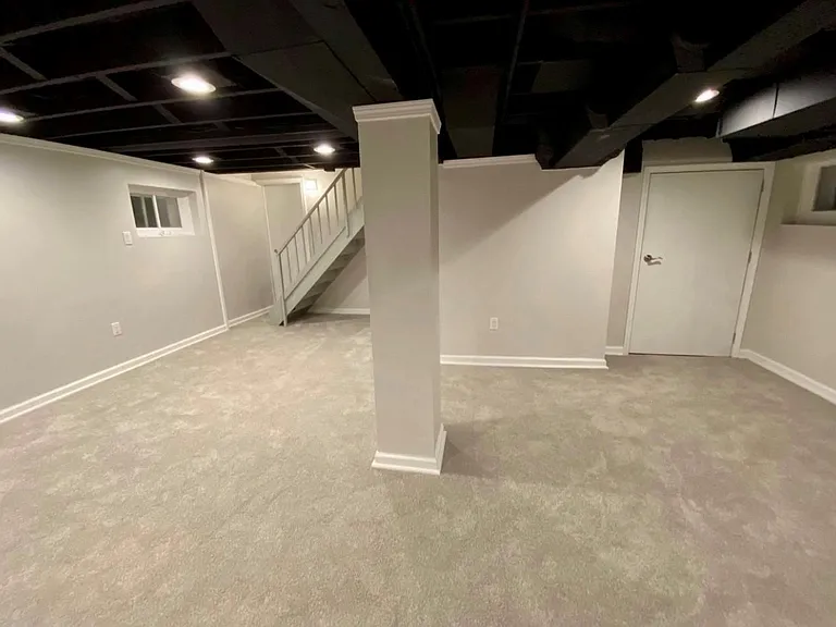 3806 E Underwood Ave — Photo 16