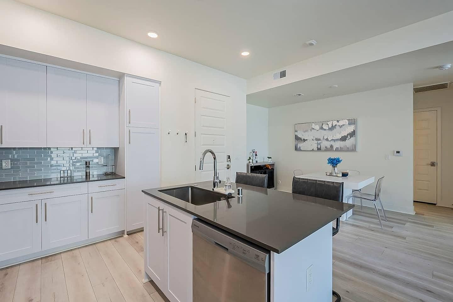 Scottsdale, AZ 85251