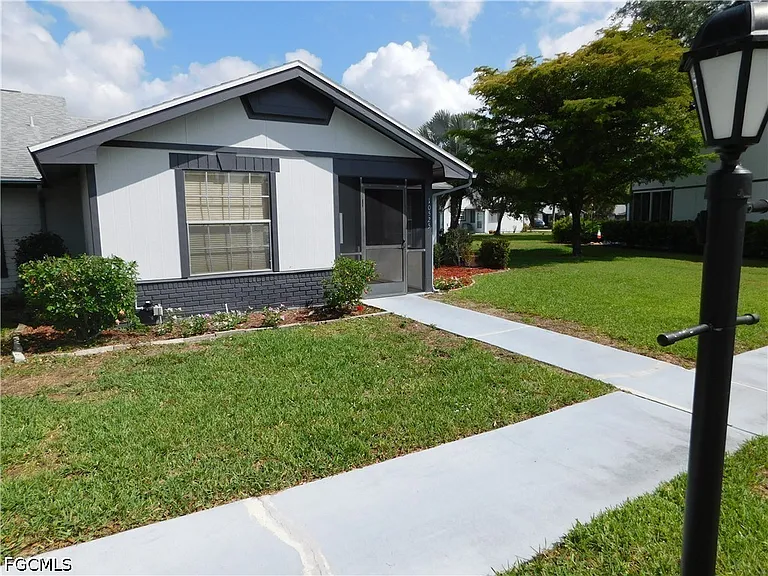 10525 Putnam Ct — Photo 4
