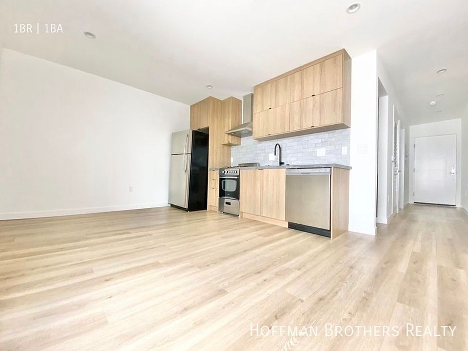 1st image of 233 Rosemont Ave APT 3