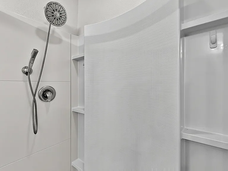 137 Fairway Ct — Photo 42