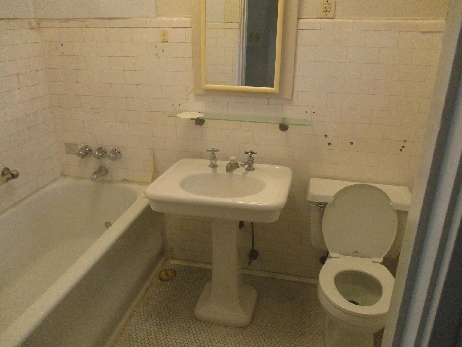 2 bed, 1400 sqft, $1,150 — Photo 3
