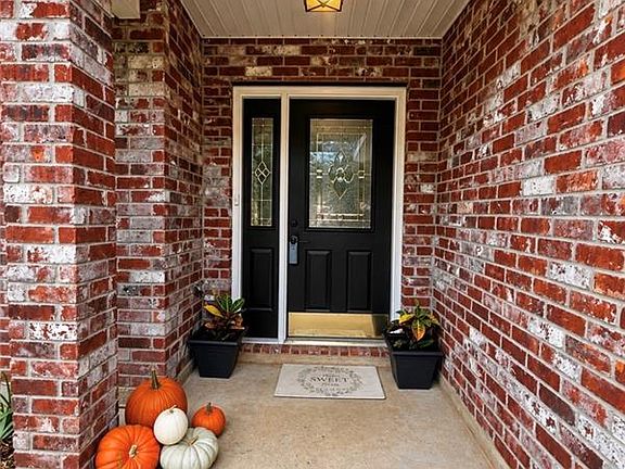 3rd image of 71039 Shady Lake Dr