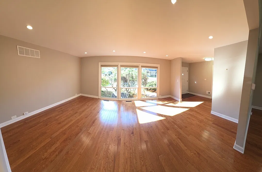 3 bed, 1800 sqft, $5,200 — Photo 3