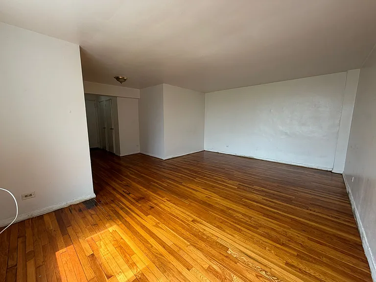 2170 University Ave #7B — Photo 2