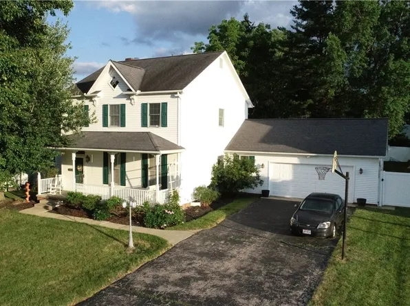 243 Aspen Dr NW, Warren, OH 44483