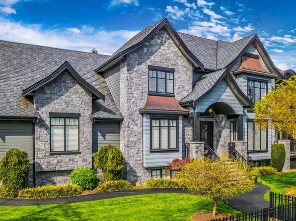 841 Rochester Ave, Coquitlam, BC V3K 2W4