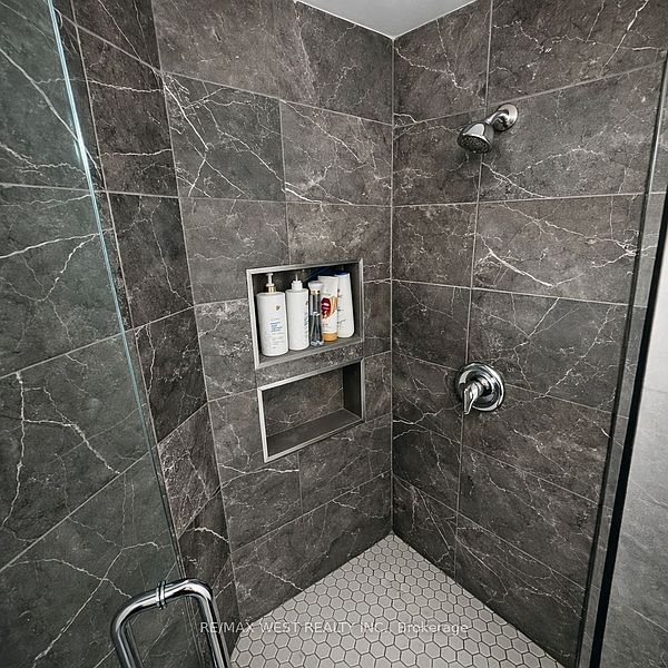 Wasaga Beach House for rent - 4 Bedrooms — photo 27