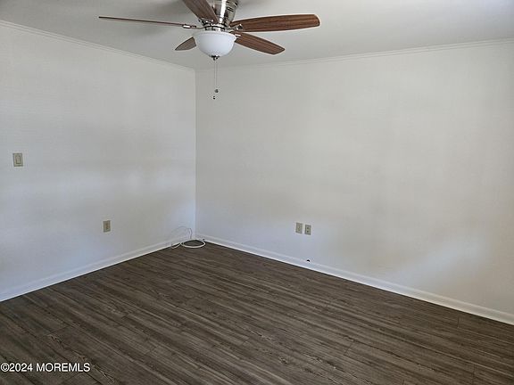 4th image of 813 Beechmont Street