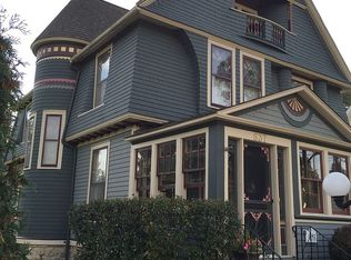 637 Prospect St, Elgin, IL 60120