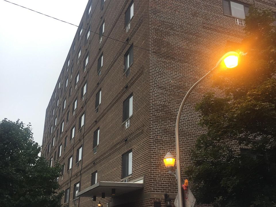 1st image of 607 W Wrightwood Ave APT 715