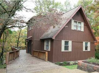 1500 Tree Top Ct, Evansville, IN 47720