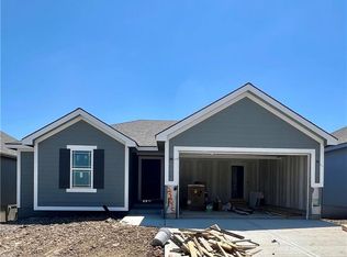 2245 NW 94th St, Kansas City, MO 64154