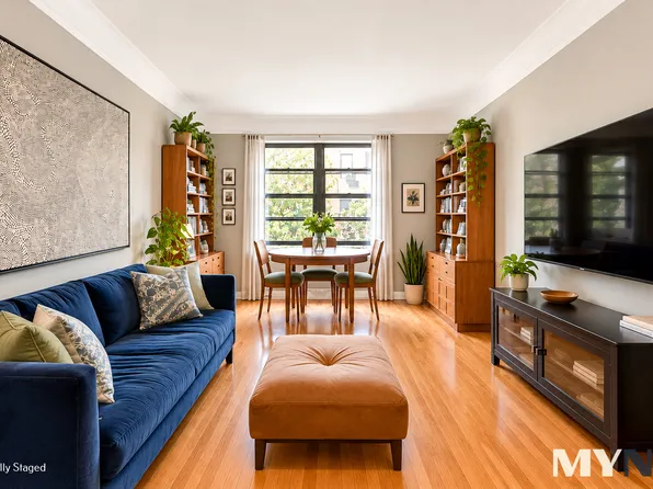 285 East 35th Street image 1 of 8