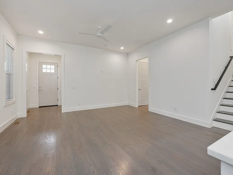 507B Southern Turf Dr — Photo 9