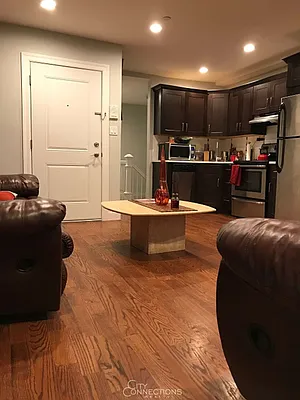 Rented by City Connections Realty | media 27