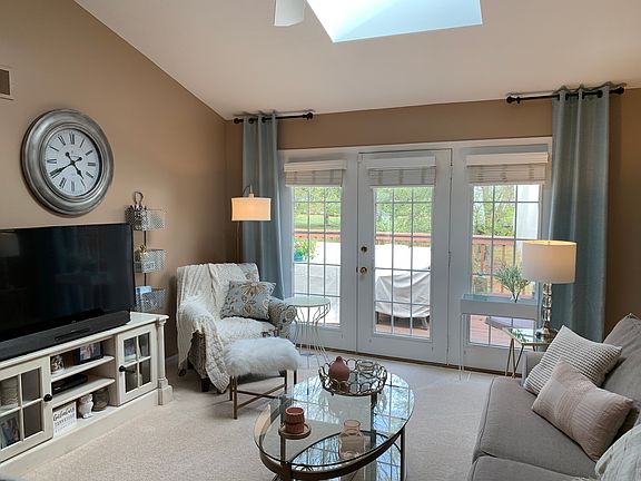 2nd image of 5028 Bristol Ct