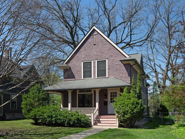95 Wheeler St S, Saint Paul, MN 55105