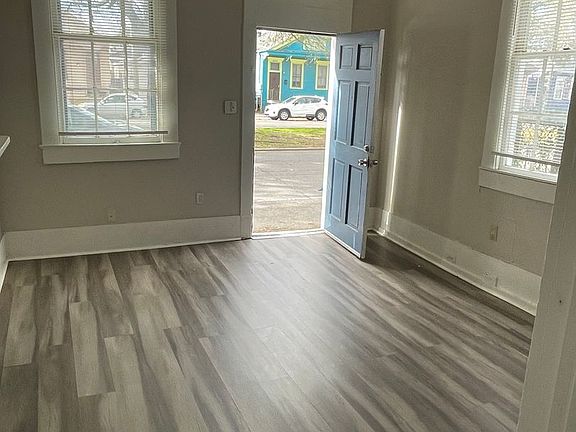 3rd image of 2909-2911 Orleans Ave