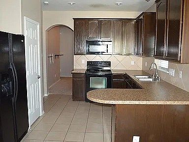 5th image of 1820 Rodgers Ln