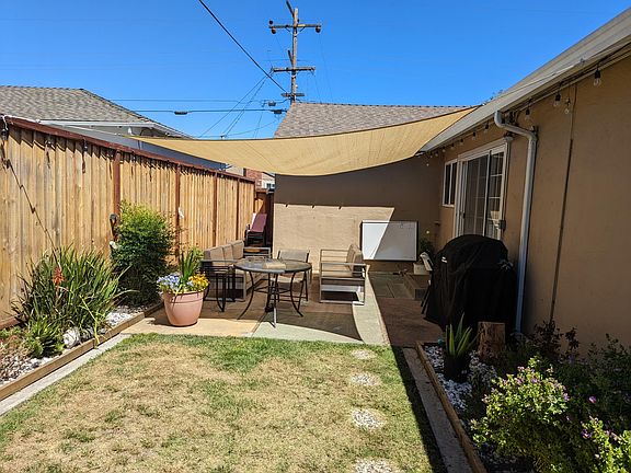 Backyard access through dining room