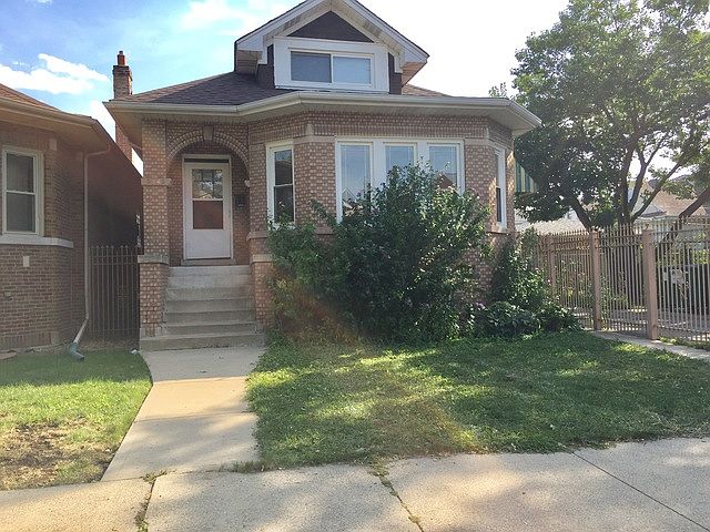 1st image of 5345 W Oakdale Ave