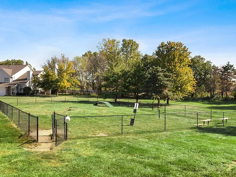 ReNew Jordan Creek — Photo 14