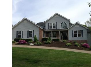 2620 Hidden Spring Ln, Wadsworth, OH 44281