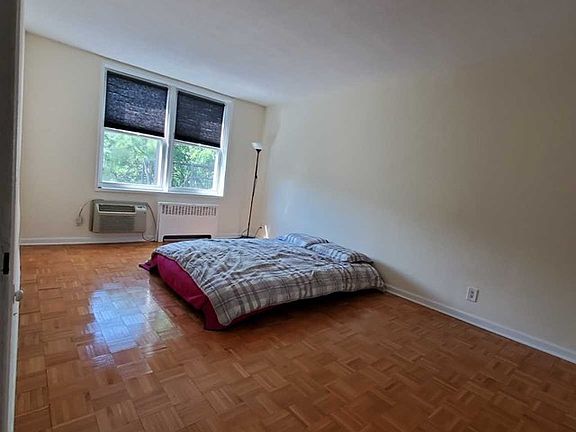 3rd image of 2160 Center Ave APT 5C