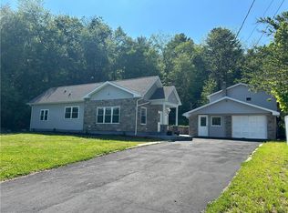 601 Fireline Rd, Palmerton, PA 18071