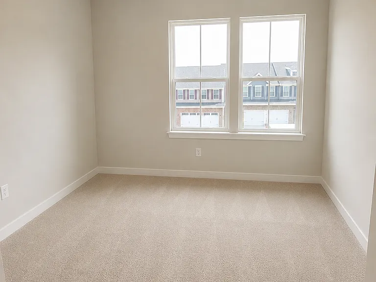 219 Cranesbill Dr — Photo 10