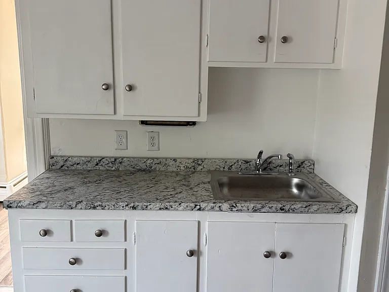 121A South St #3 — Photo 8