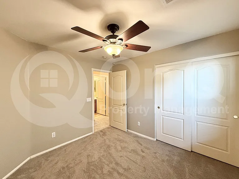 1238 W Corriente Dr — Photo 16