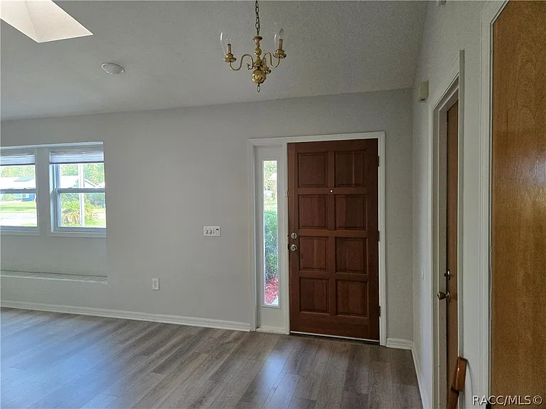 8288 W Barry Ct — Photo 8